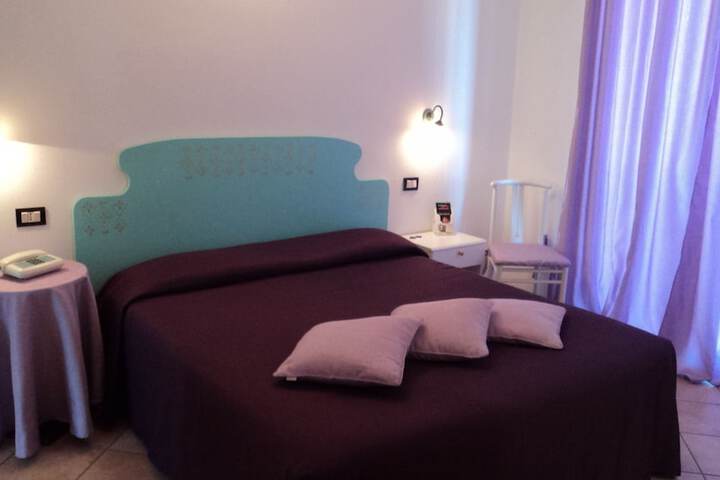 Room 6 of 54