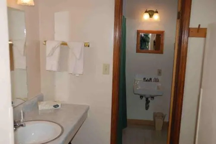 Room 5 of 5