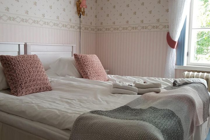 Room 12 of 36