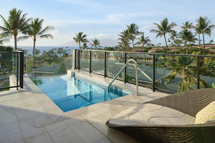 Private pool