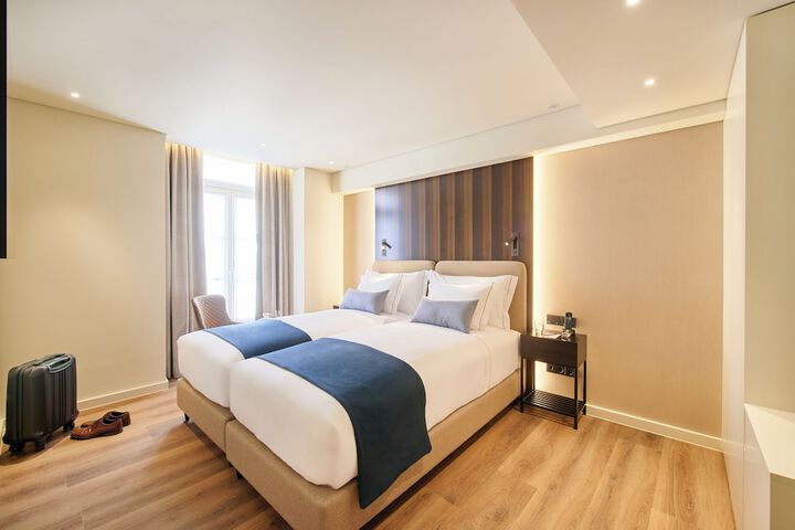 Room 10 of 70