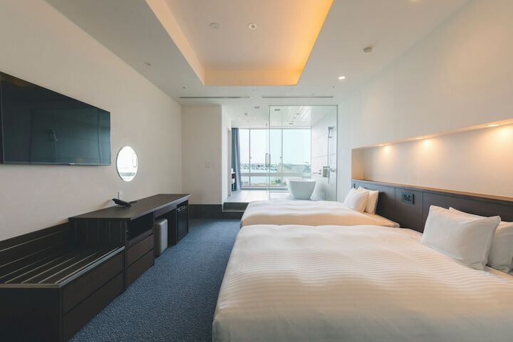 Room 19 of 136