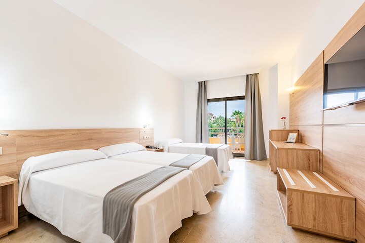 Room 4 of 29