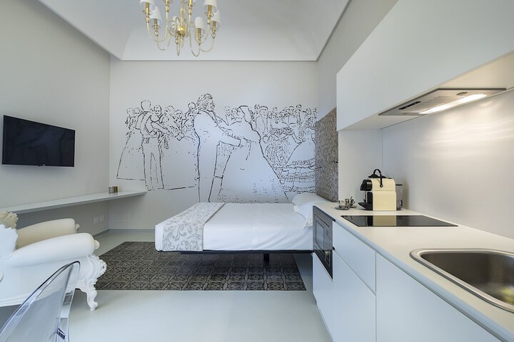 Room 56 of 75