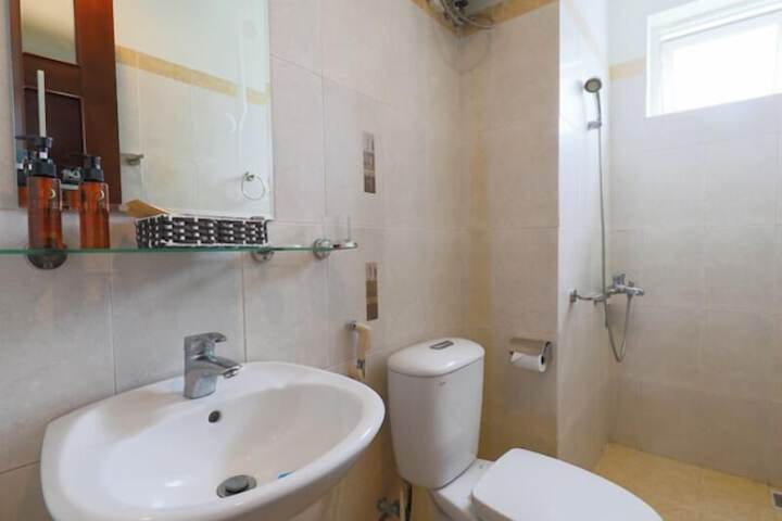 Room 16 of 22