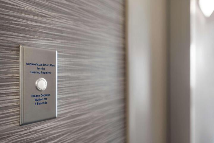 1 Queen Hearing Accessible Studio Suite (15 of 15)