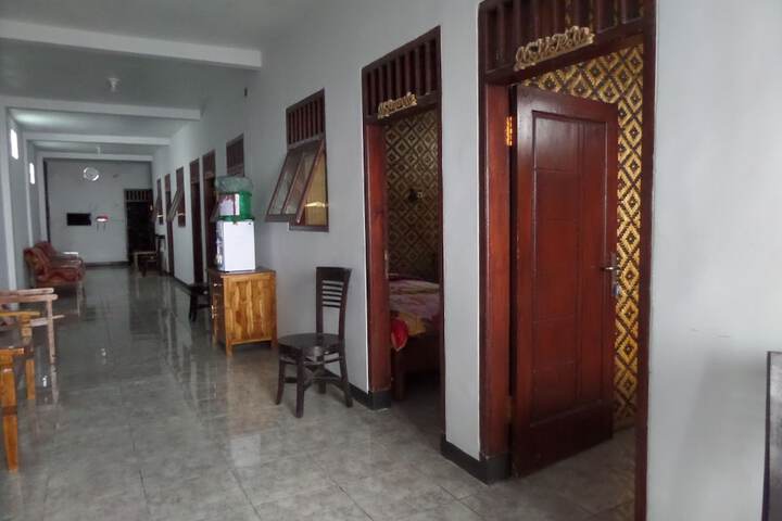 Ballroom/Hall 20 of 24