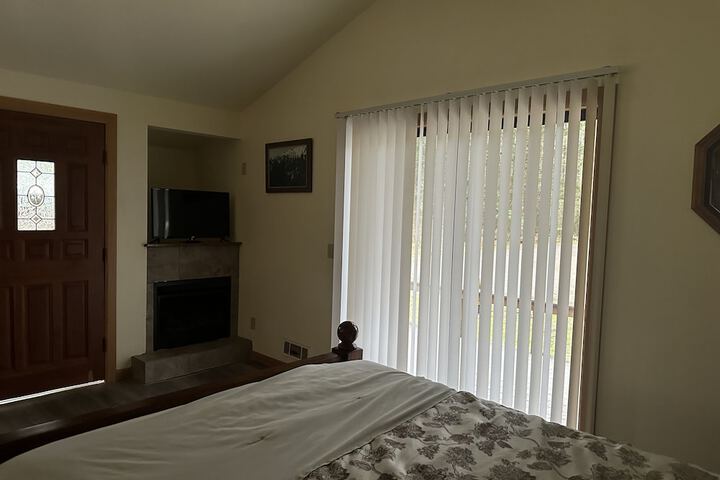Room 7 of 83