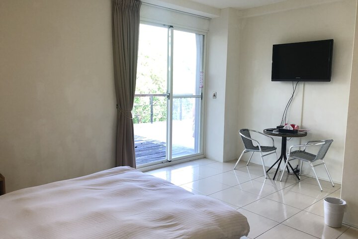 Room 17 of 82