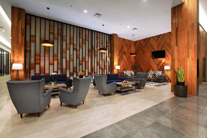 Guest Lobby
