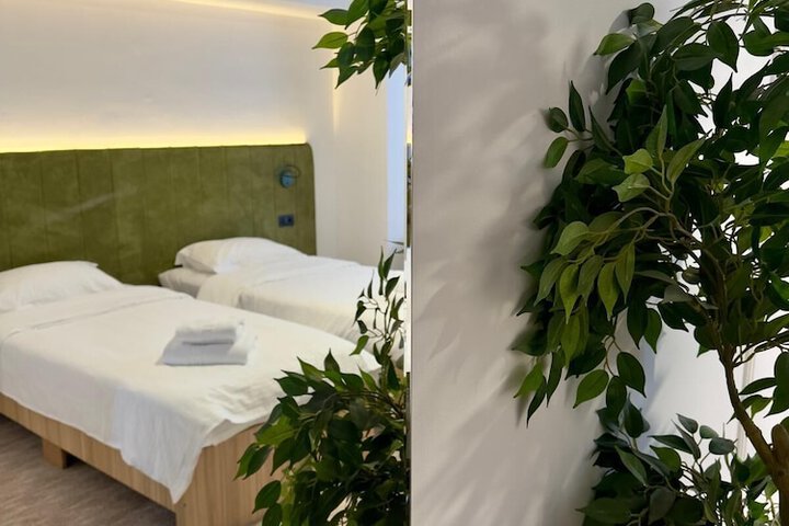 Room 25 of 49