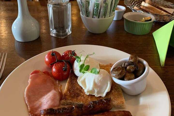 Breakfast meal