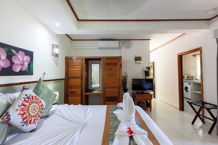 Room 28 of 111