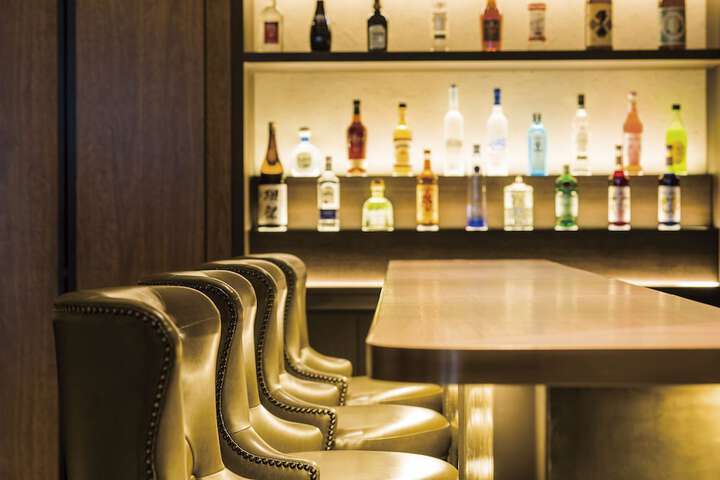 Lounge 60 of 64