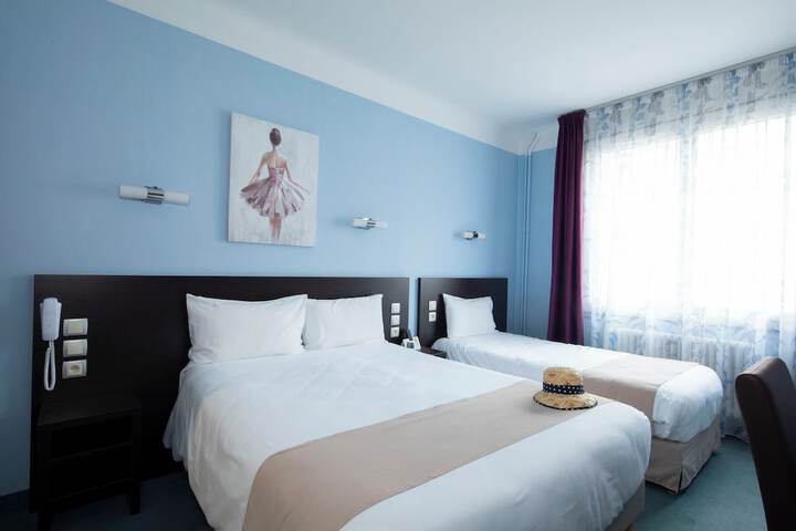 Room 34 of 80