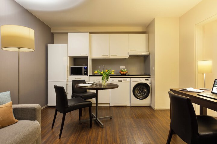 Private kitchenette
