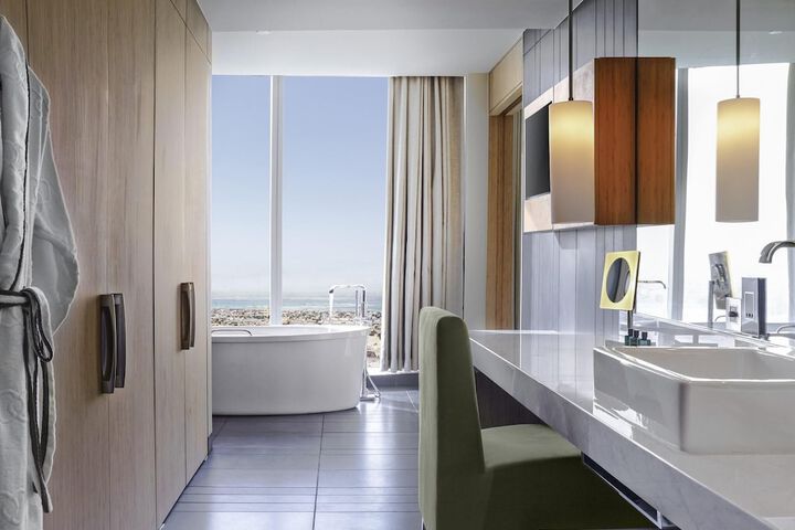 Room 104 of 315