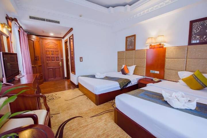 Room 15 of 32