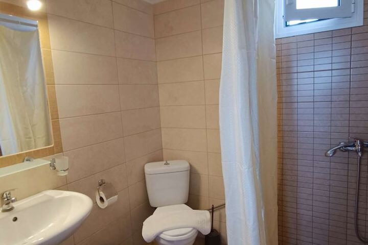 Room 129 of 171