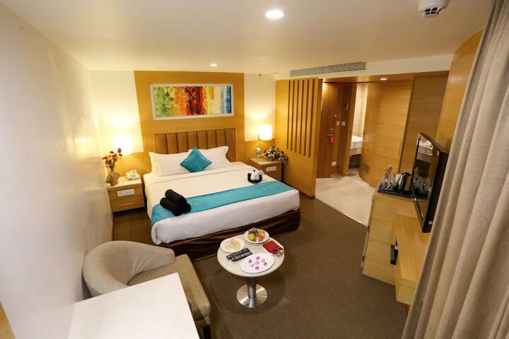 Room 4 of 35