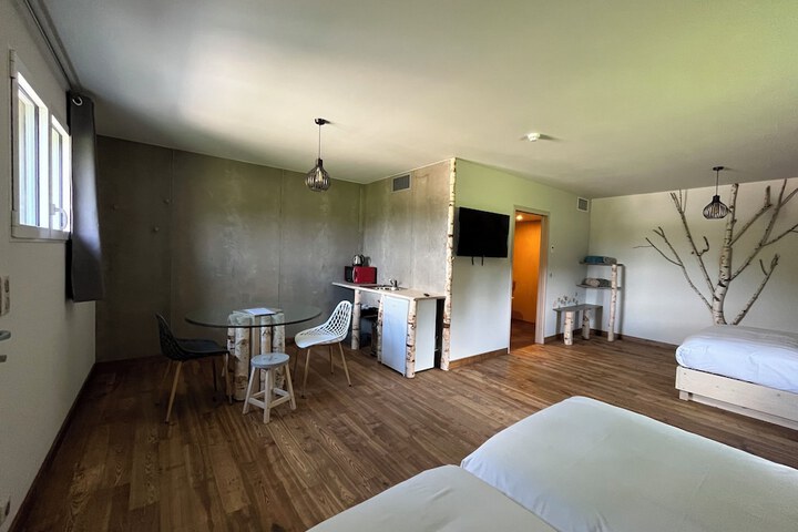 Room 57 of 97