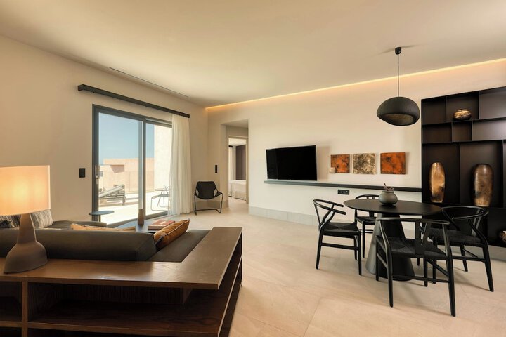 Room 16 of 130