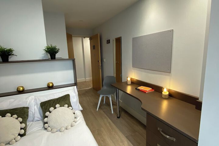 Room 8 of 51