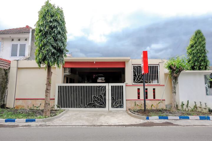 Hotel O D & a Guesthouse Syariah & Rent Car