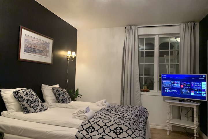 Room 6 of 62