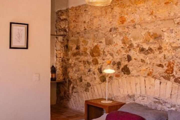 Room 2 of 17