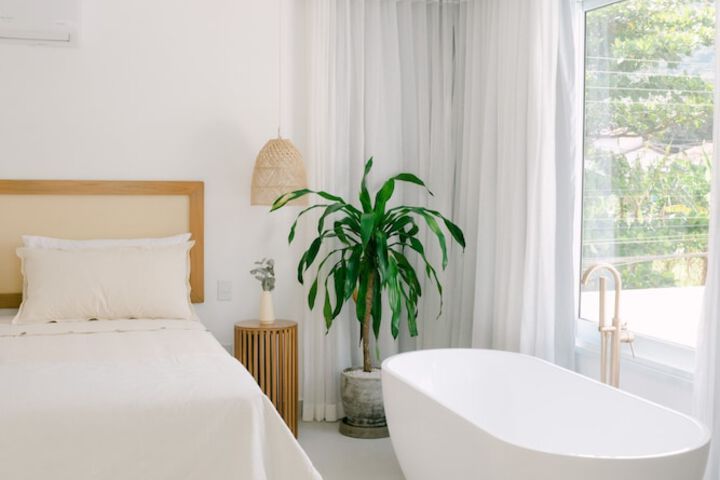 Room 9 of 26