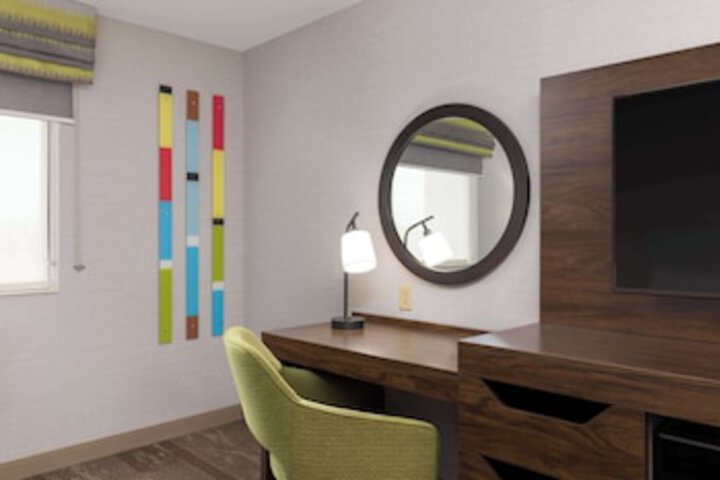 Room 73 of 261