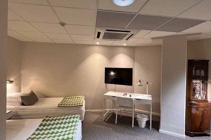Room 19 of 39