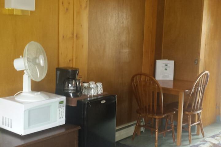 Room 18 of 33