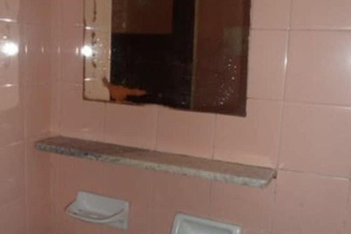Room 10 of 22