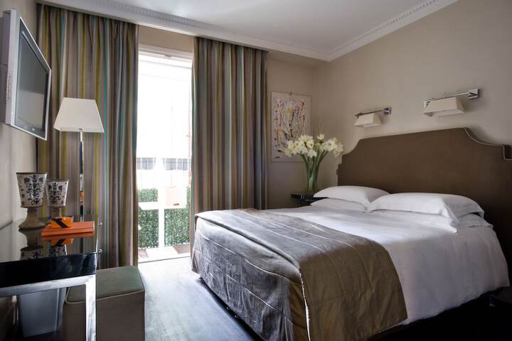 Room 19 of 46