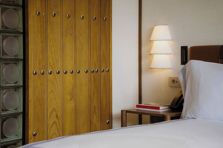 Room 4 of 58