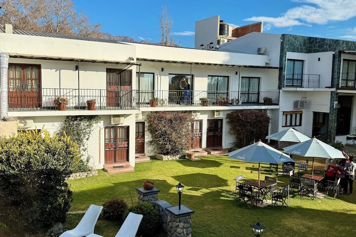 Hotel Exterior 53 of 54