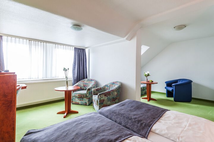 Room 5 of 39