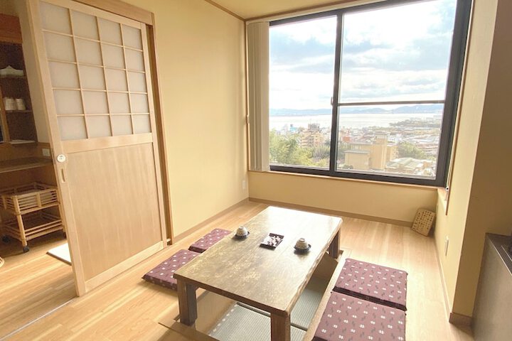 Room 28 of 170