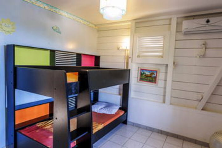 Room 90 of 118
