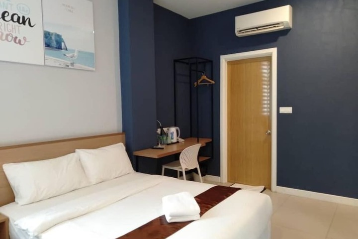 Room 36 of 63