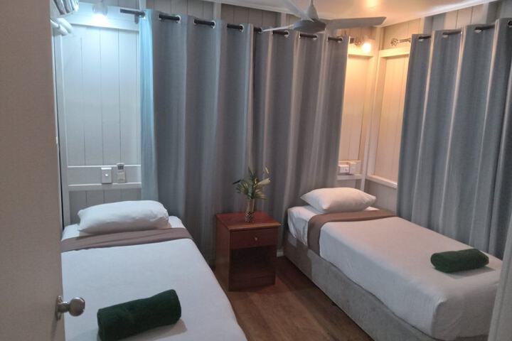 Room 11 of 195