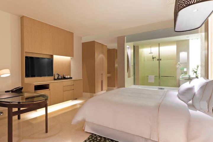 Room 47 of 156