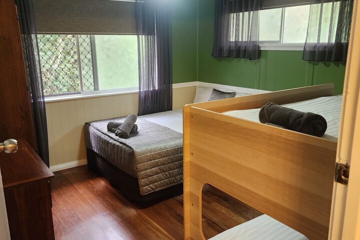 Room 16 of 31