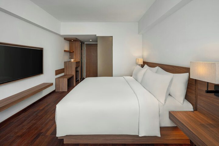 Room 6 of 22