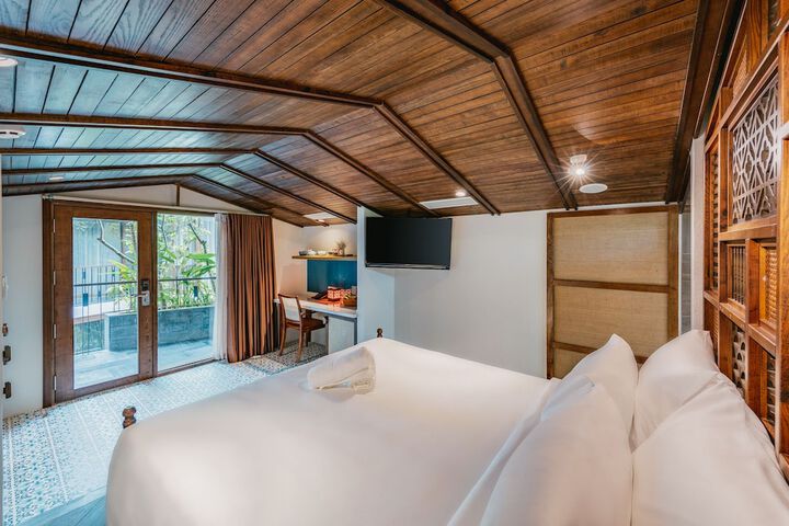 Room 20 of 49