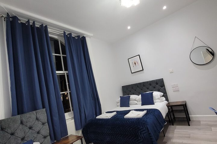 Room 10 of 87