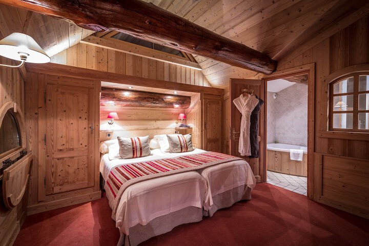 Room 42 of 88
