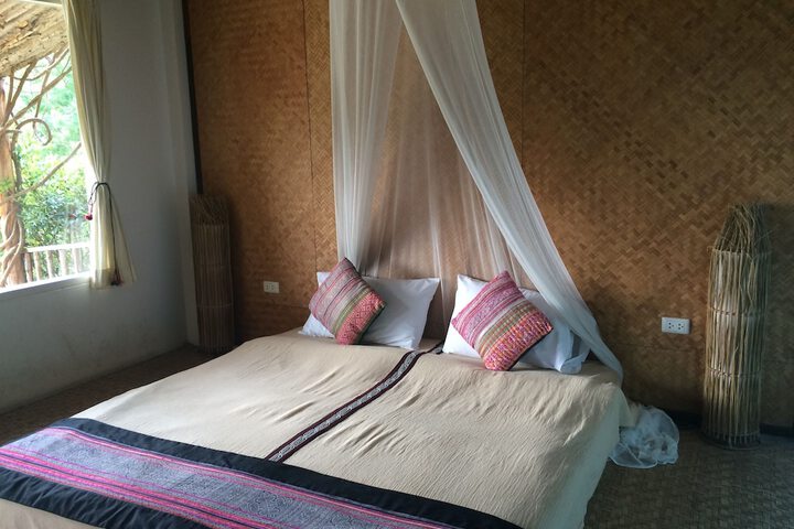 Room 9 of 33